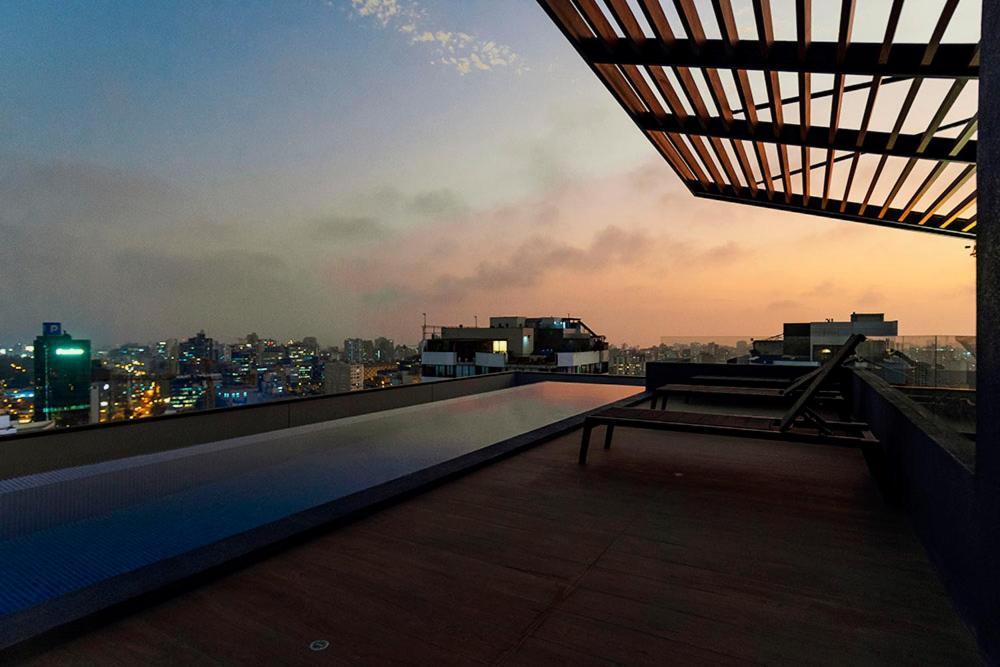 - Sky Tower 1005 * Lima